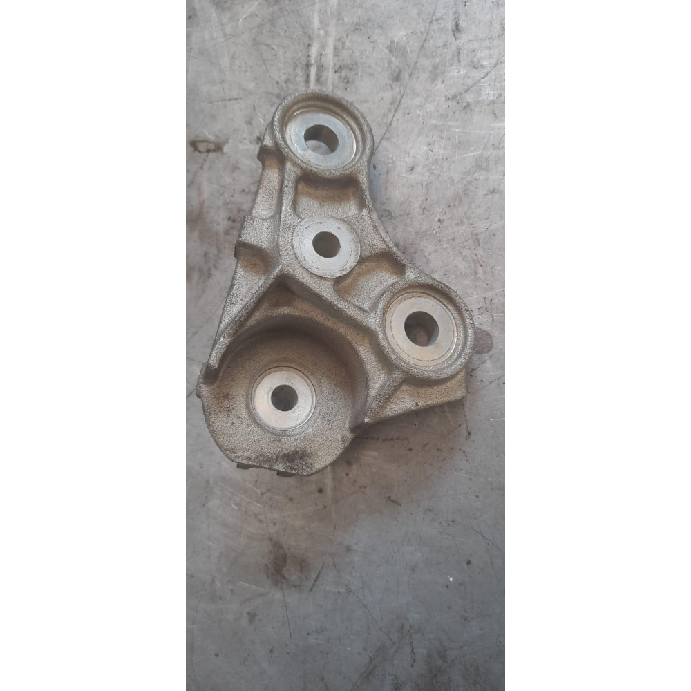 SUPPORTO PIASTRA MOTORE FIAT STILO (192) 1.9 D E LANCIA DELTA 3 COD: 51732186