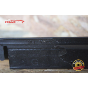 9823196480 RASCHIAVETRO ESTERNO ANTERIORE DESTRO PEUGEOT 208 2 II (UB_UP_UW_UJ_)(2019>) 1.5 BlueHDI 100 102CV 75KW YH01