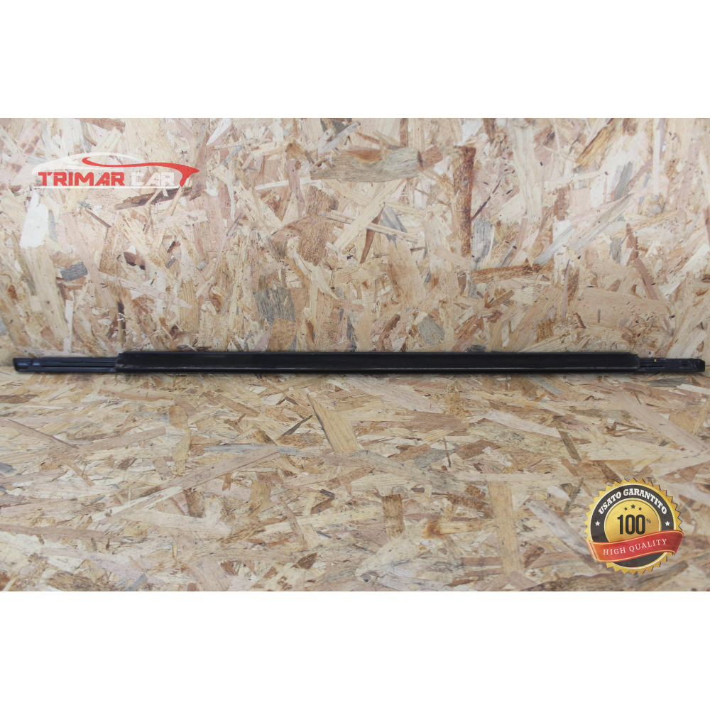 RASCHIAVETRO ESTERNO POSTERIORE DESTRO LAND ROVER RANGE ROVER EVOQUE (L538)(2011 >) 2.0D 4X4 150CV 204DTD