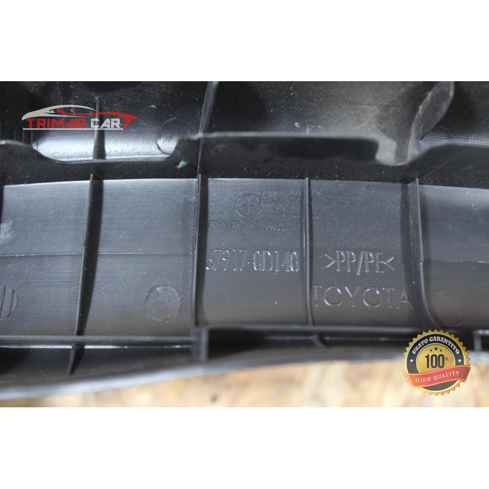 67917-0D140 PROFILO BATTITACCO POSTERIORE DESTRO TOYOTA YARIS 3 III (P13)(2010 >) 1.0 69CV 51KW COD MOT; 1KR