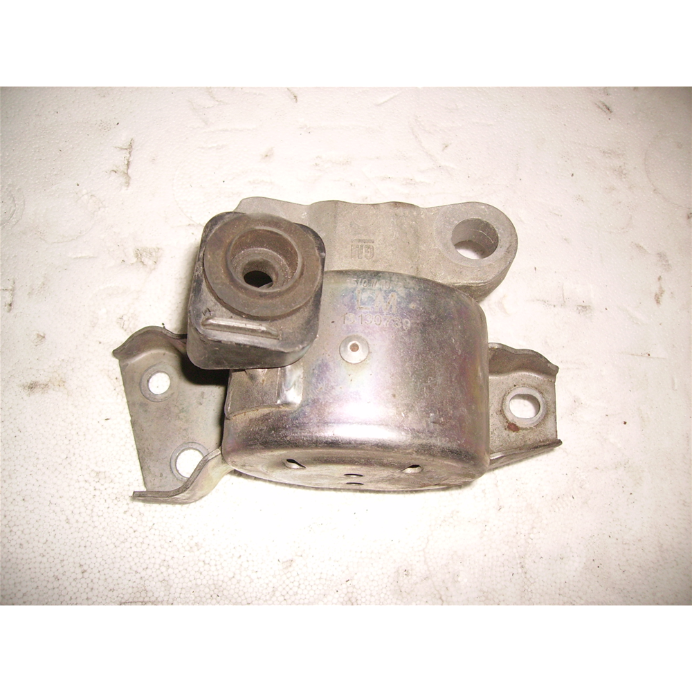SUPPORTO MOTORE ANT DX OPEL CORSA C MERIVA BENZINA COD: 9227881