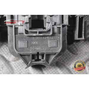 30747097 SUPPORTO MANIGLIA ESTERNA ANTERIORE DESTRA VOLVO V60 II (225)(2018 >)