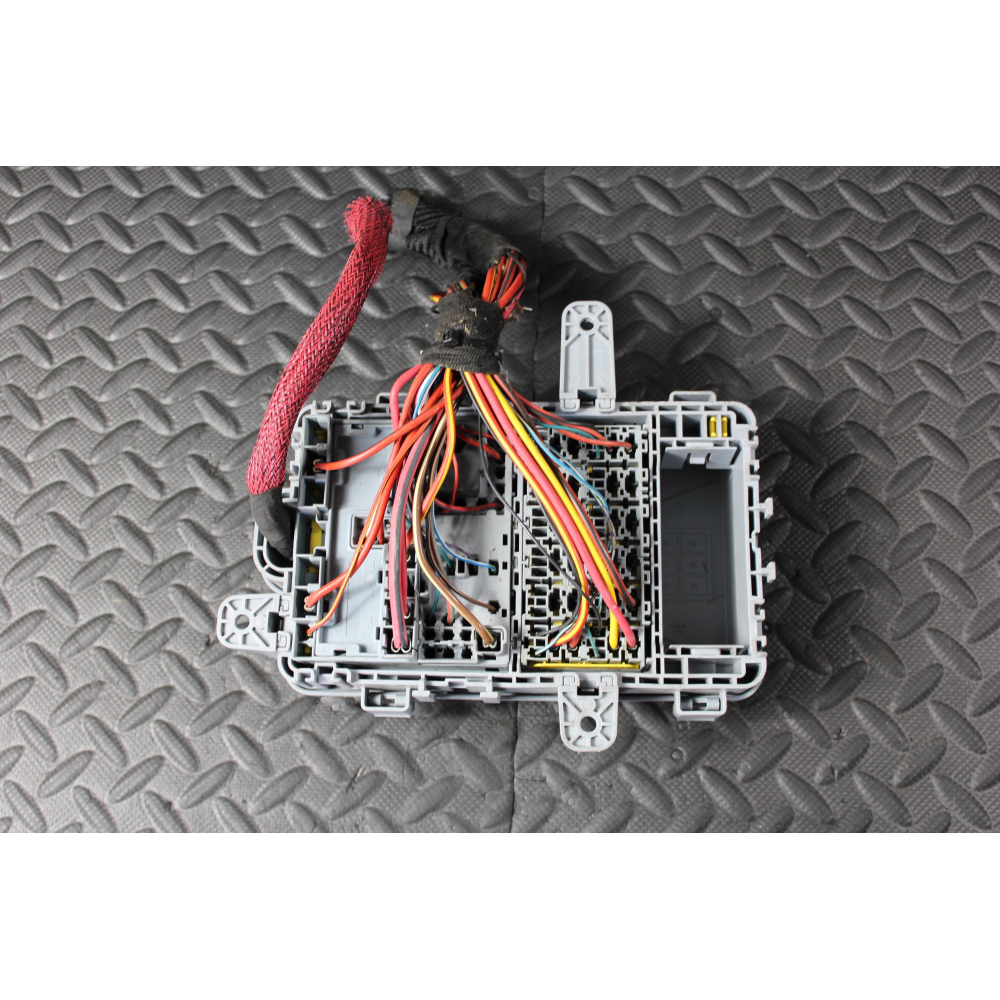 50545784 CENTRALINA SCATOLA PORTAFUSIBILI ALFA ROMEO GIULIA 2 (952)(2015 >) 2.2D 110KW 150CV COD. MOT. 55266388