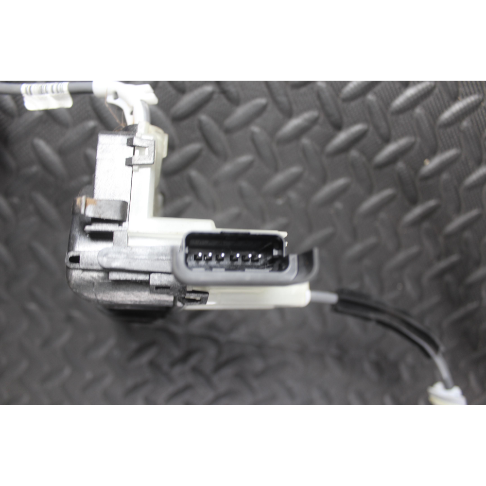 PSA444121 9829284780 SERRATURA SPORTELLO ANTERIORE DESTRA 6PIN PEUGEOT 208 2 II (2019>) 