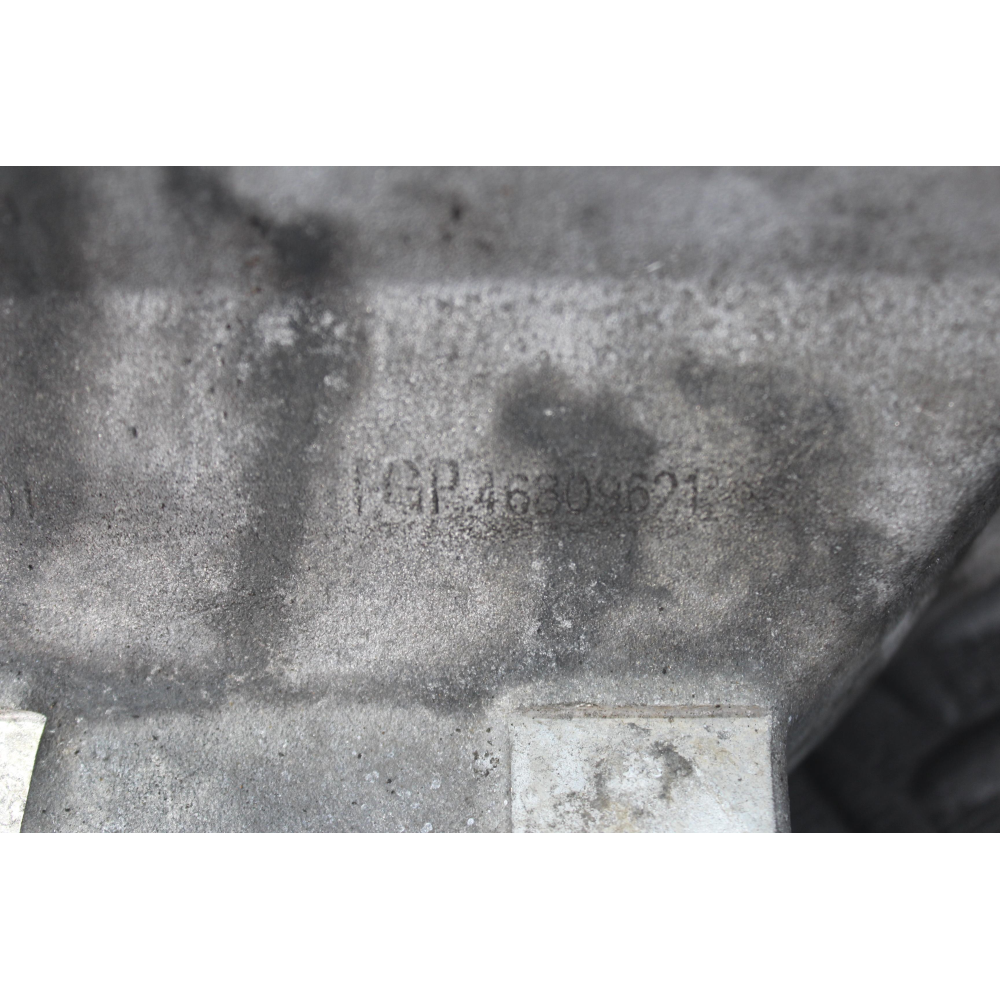 46809621 SUPPORTO MOTORE OPEL CORSA C (X01)(2000-2009) 1.3 CDTI 70CV 51KW Z13DT / Y13DT