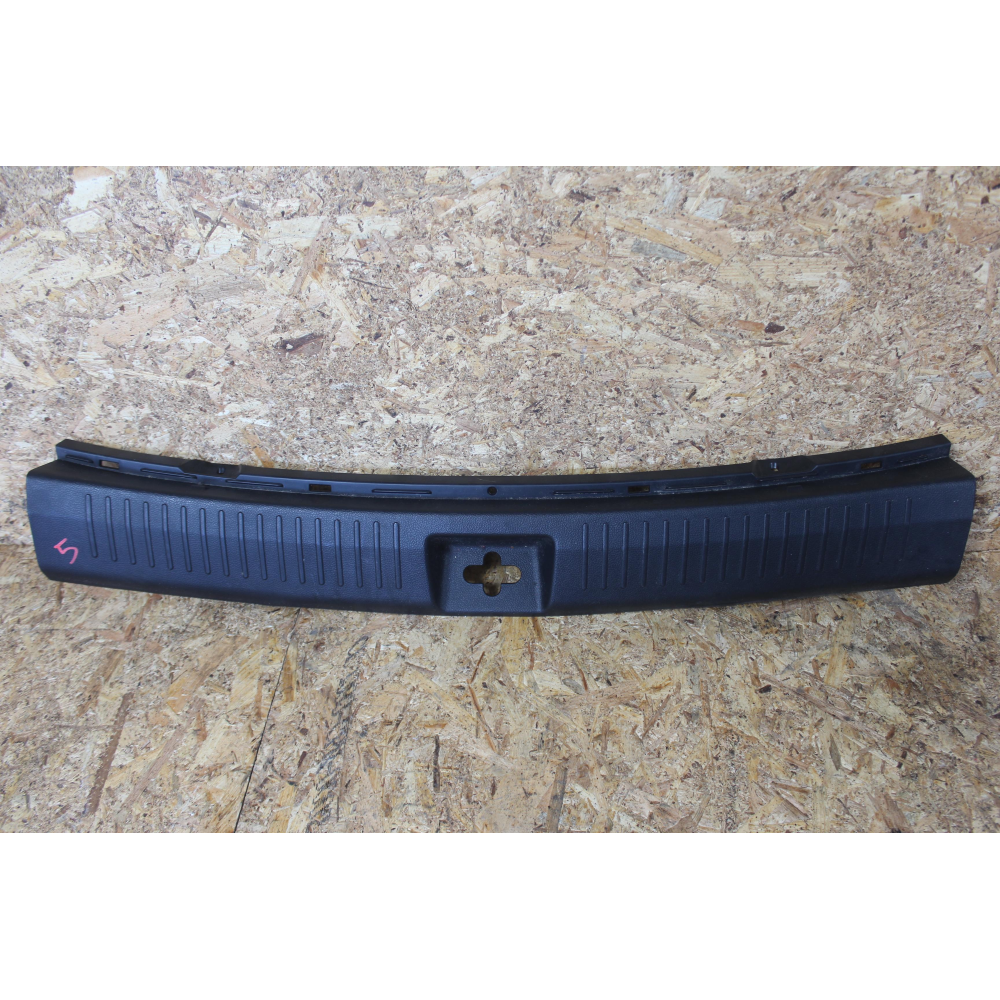 85770-A4000 RIVESTIMENTO BATTICOFANO PORTELLONE POSTERIORE KIA CARENS 4 (2017) 1.7 CRDI 141CV 104KW D4FD