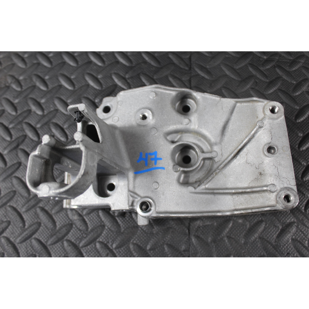 9823598480 SUPPORTO MOTORE COMPRESSORE CLIMA PEUGEOT 3008 SUV (2016 >) 1.5 BlueHDI 130 131CV 96KW YH01