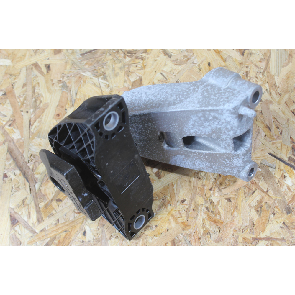 112703624R SUPPORTO MOTORE DACIA SANDERO 2 (2012 >) 1.0 Sce 75 73CV 54KW B4D B4