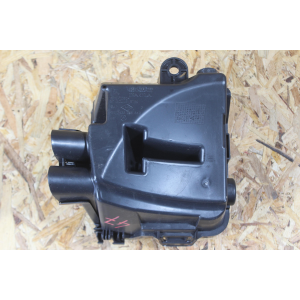 243809584R CENTRALINA SCATOLA PORTAFUSIBILI DACIA SANDERO 2 (2012 >) 1.0 Sce 75 73CV 54KW B4D B4