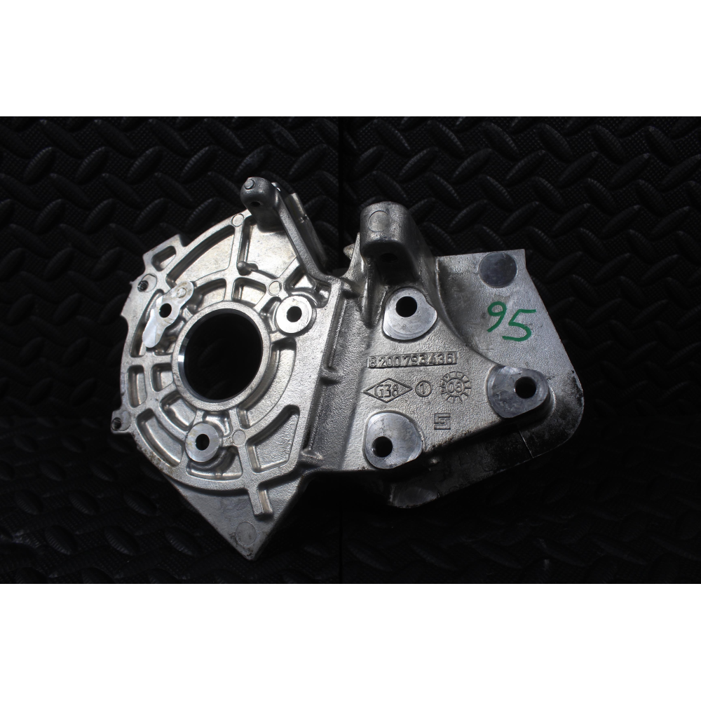 8200793436 SUPPORTO MOTORE POMPA GASOLIO SUZUKI GRAND VITARA 2 II (JT,TE,TD)(05-15) 1.9 DDIS 129CV 95KW 4X4 F9QB264