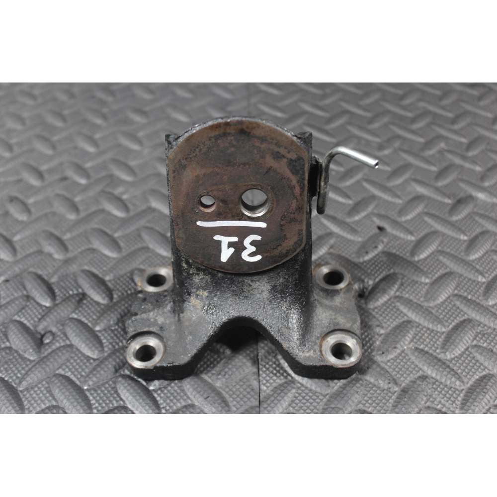 1231130060 SUPPORTO MOTORE TOYOTA LAND CRUISER 300 (J12)(2002-2009) 3.0D-4D 1KD