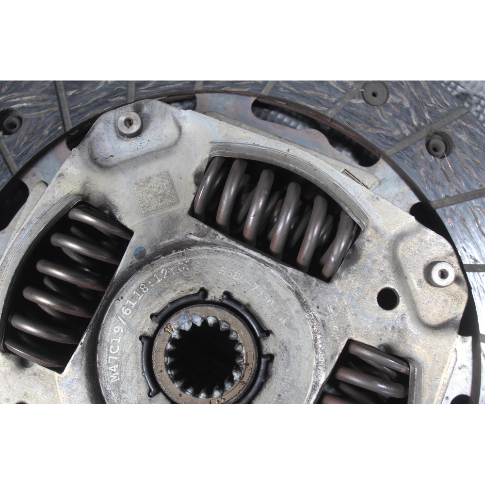 H6BG-7563-AB KIT DISCO FRIZIONE SPINGIDISCO FORD FOCUS IV (HN)(2018 >)  1.0 EcoBoost 125CV 92KW B7DA