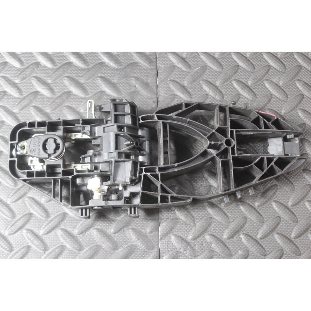 SUPPORTO MANIGLIA ESTERNA ANTERIORE DESTRA FORD FIESTA 7 VII (2017 >)