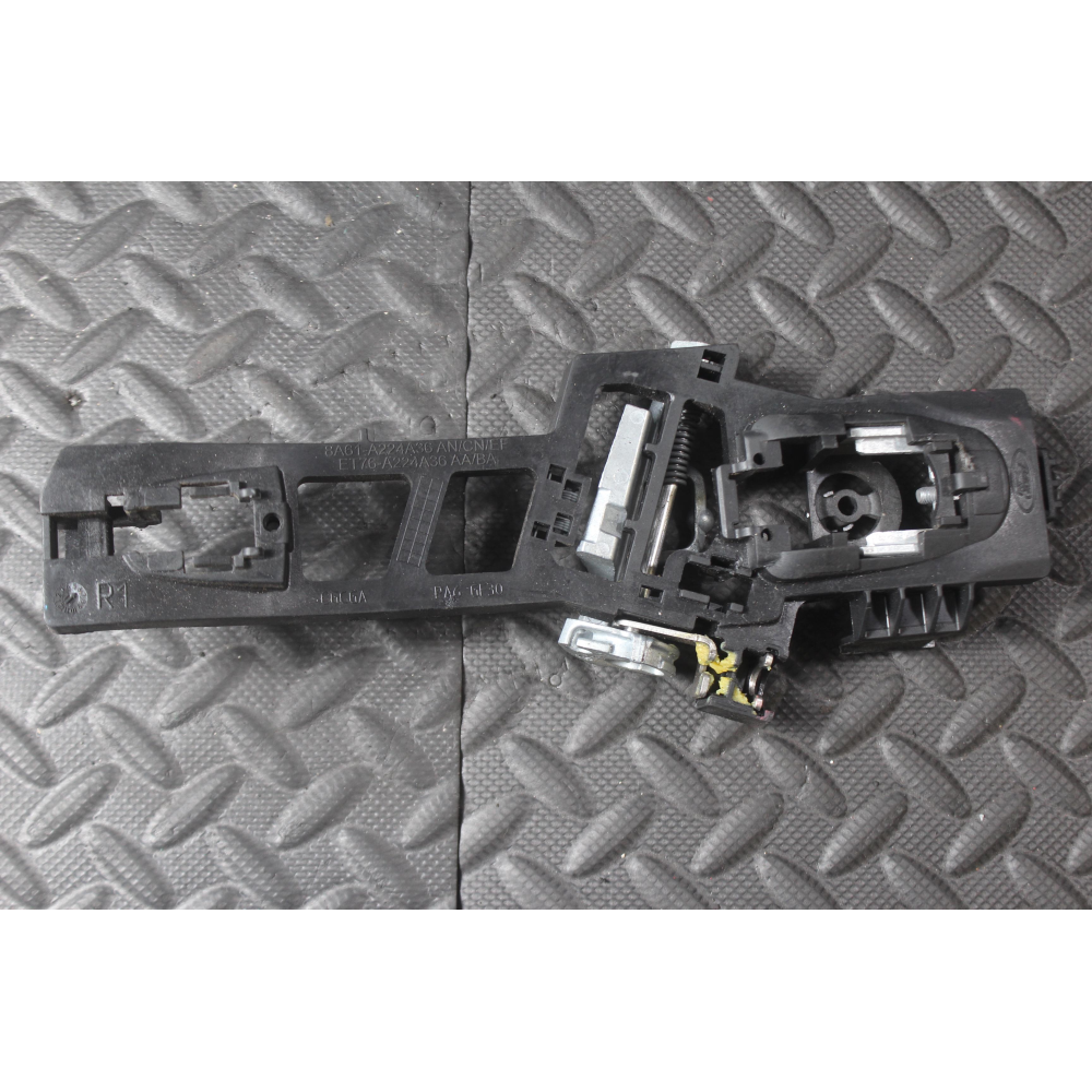 8A61A224A36AN SUPPORTO MANIGLIA ESTERNA ANTERIORE DESTRA FORD FIESTA 6 VI (2008-2017)