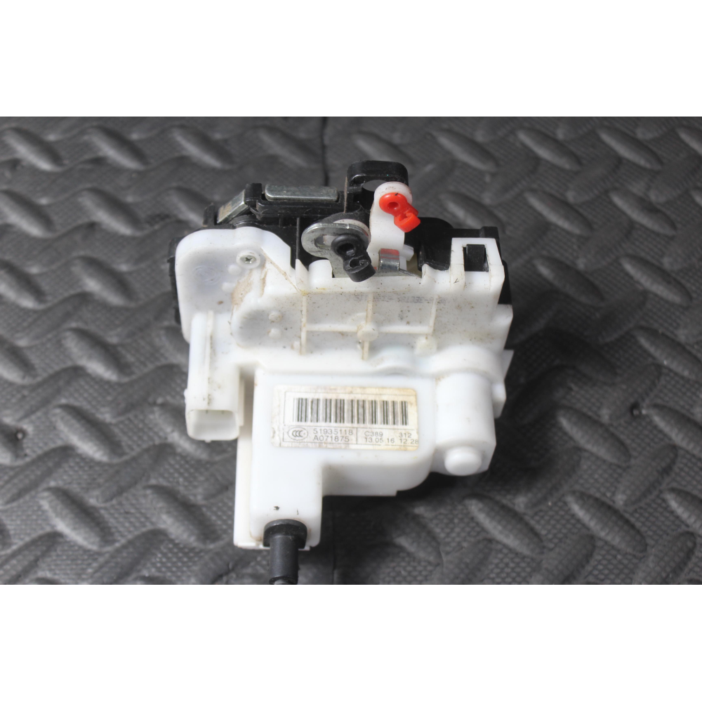 51935118 SERRATURA SPORTELLO ANTERIORE SINISTRA 5PIN FIAT 500 (312)(2007 >)