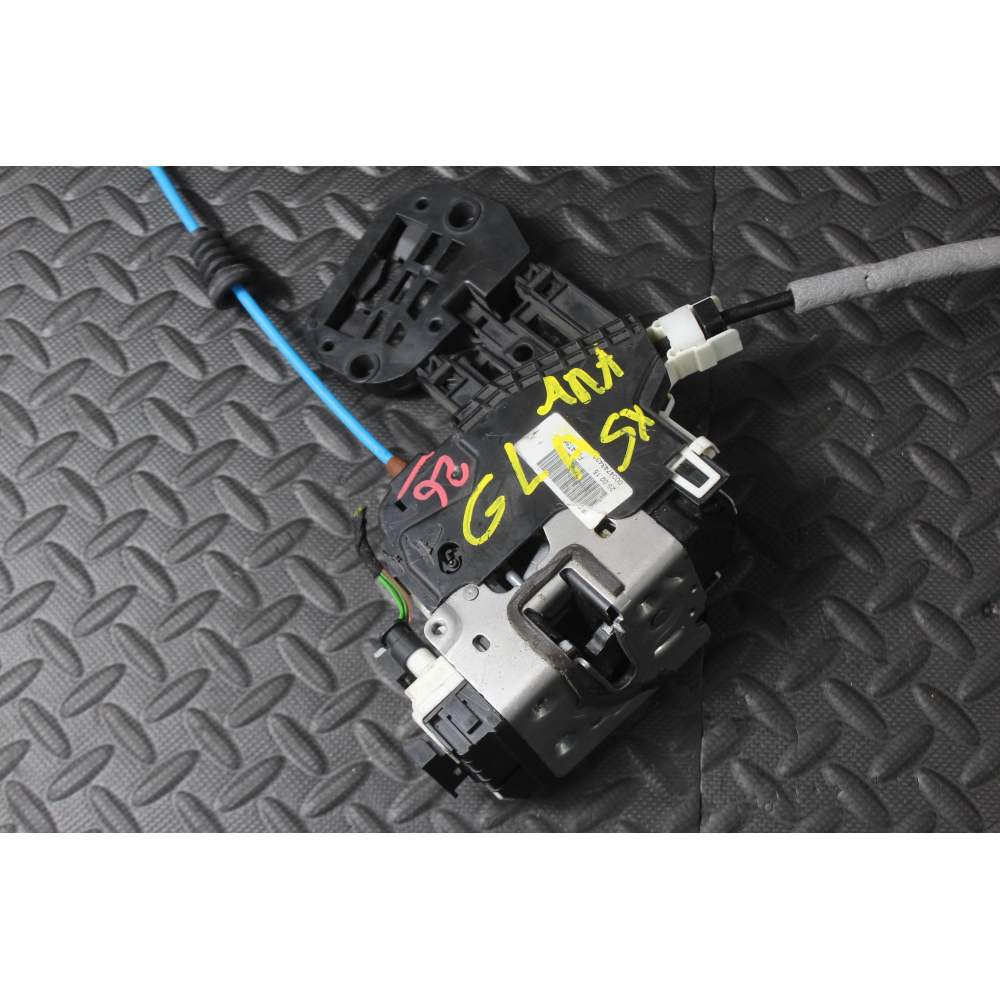 A1667200135 SERRATURA SPORTELLO ANTERIORE SINISTRA 4PIN MERCEDES CLASSE GLA (X156)(2013 >)