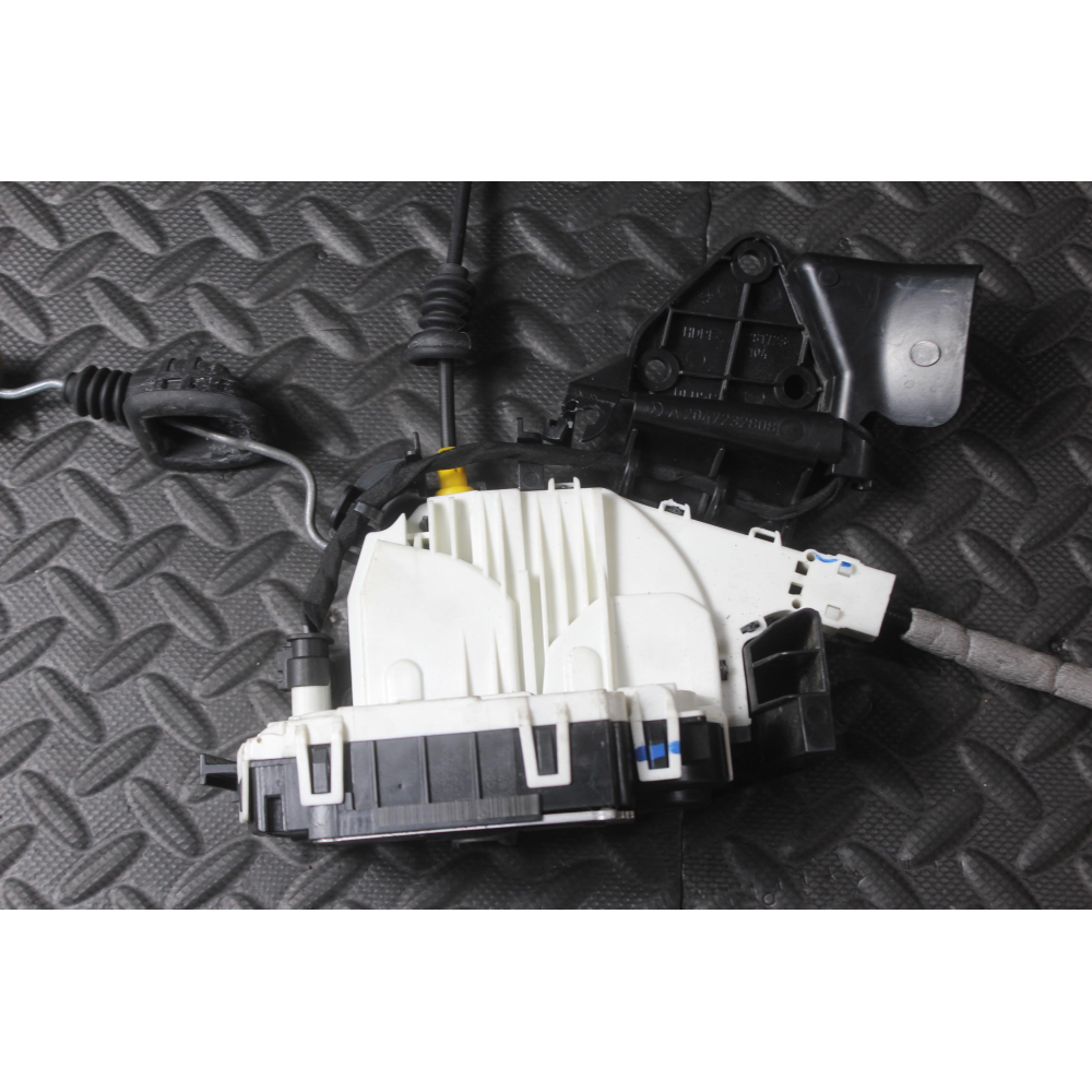 A2047200635 SERRATURA SPORTELLO ANTERIORE DESTRA MERCEDES CLASSE C (W204)(07-14)