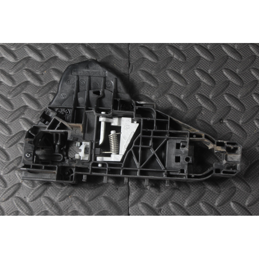 A1697600934 SUPPORTO MANIGLIA ESTERNA ANTERIORE SINISTRA MERCEDES CLASSE A (W169)(2004-2012)