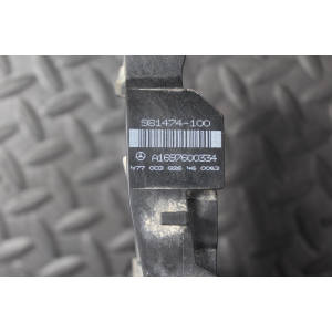 A1697600334 SUPPORTO MANIGLIA ESTERNA ANTERIORE SINISTRA MERCEDES CLASSE A (W169)(2004-2012)