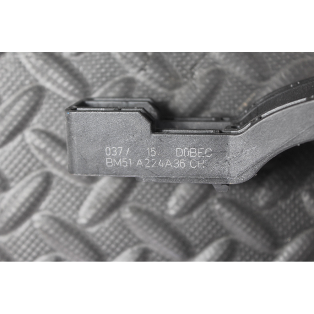 BM51A224A36CH SUPPORTO MANIGLIA ESTERNA ANTERIORE DESTRA FORD FOCUS 3 III (2010 >)