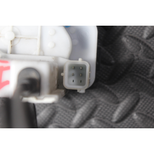 51827594 SERRATURA SPORTELLO ANTERIORE DESTRA 4PIN FIAT 500 (312)(2007 >)