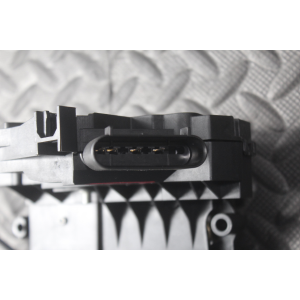 AM5A-R26412-AE SERRATURA SPORTELLO ANTERIORE DESTRA 5PIN FORD C-MAX 2 (CB7,DXA/CEU)(2010 >)