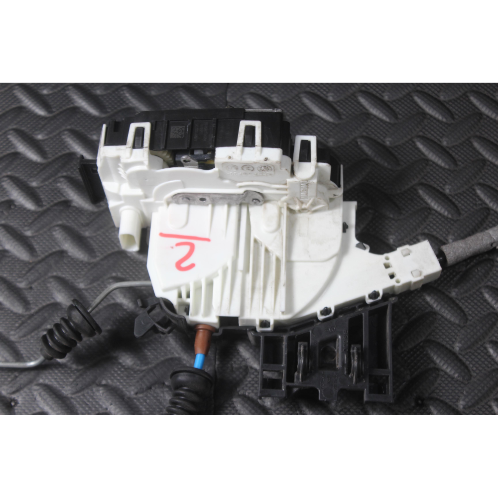 A1667200135 SERRATURA SPORTELLO ANTERIORE SINISTRA 4PIN MERCEDES CLASSE A (W176)(2012 >)