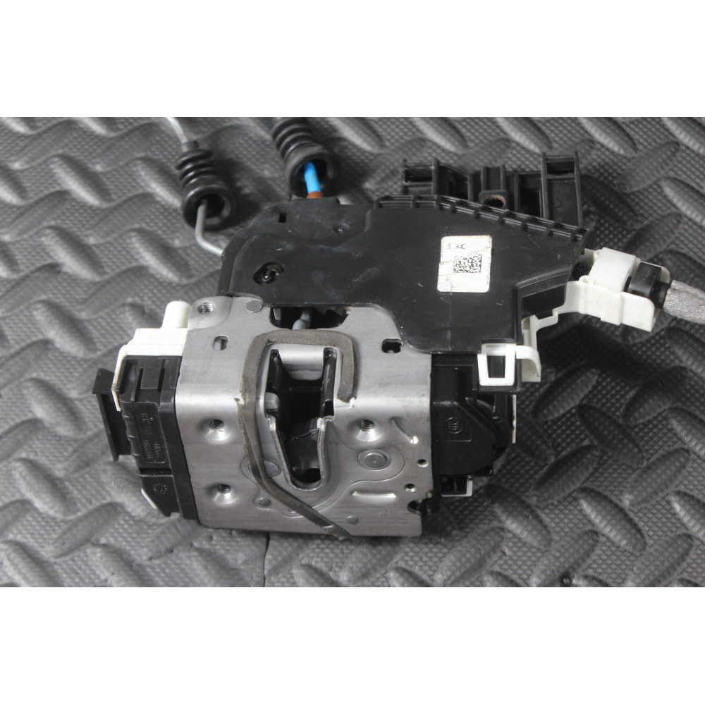 A1667200135 SERRATURA SPORTELLO ANTERIORE SINISTRA 4PIN MERCEDES CLASSE A (W176)(2012 >)