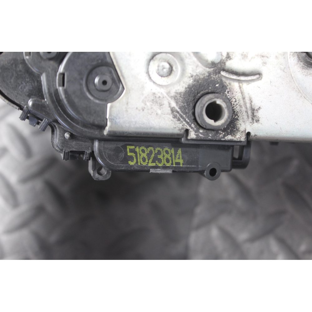 51823814 SERRATURA SPORTELLO ANTERIORE DESTRA 6PIN FIAT IDEA (350)(2003-2012)