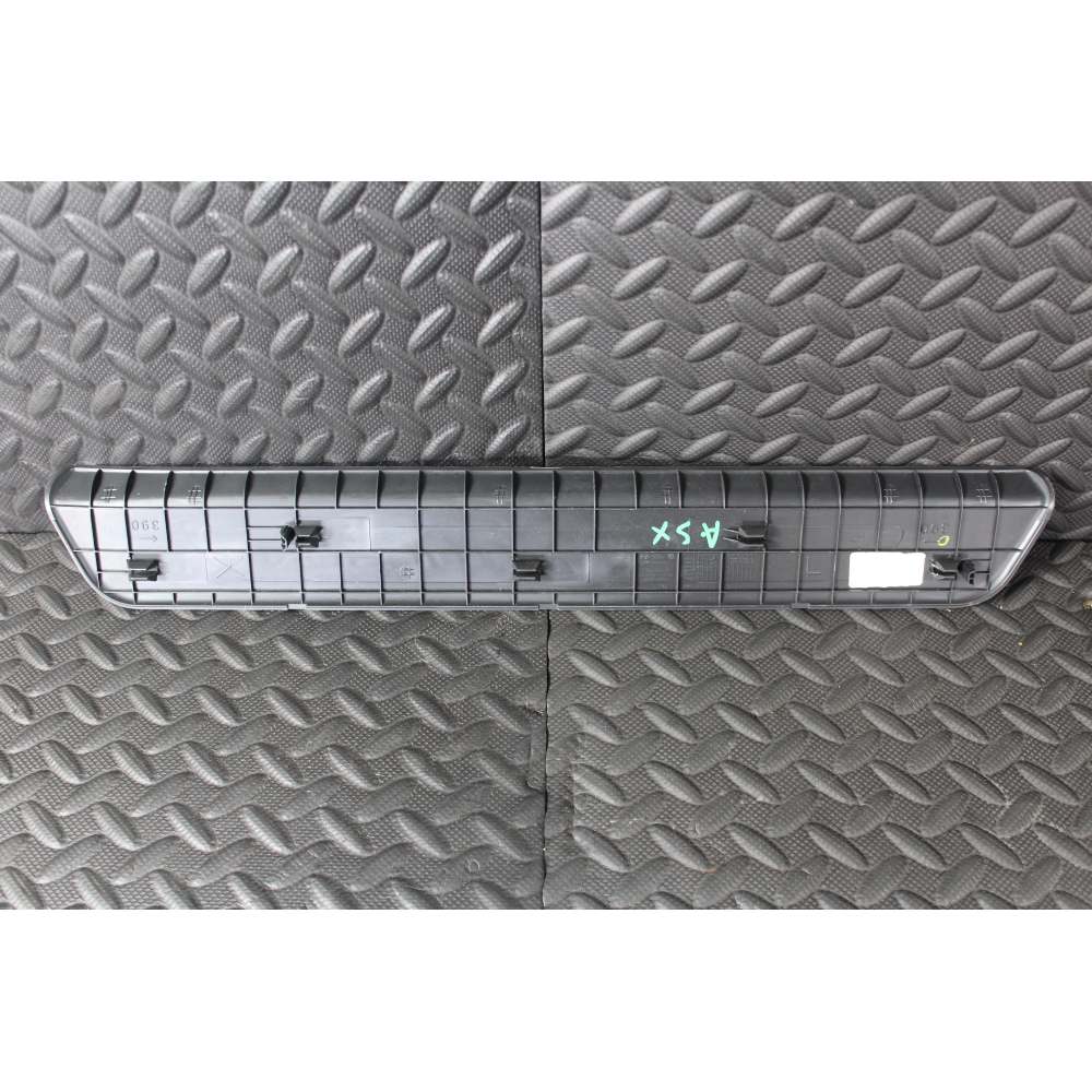 85873-D7000 PROFILO BATTITACCO ANTERIORE SINISTRO HYUNDAI TUCSON (TL)(2015 >) 1.7 CRDI 141CV 104KW D4FD