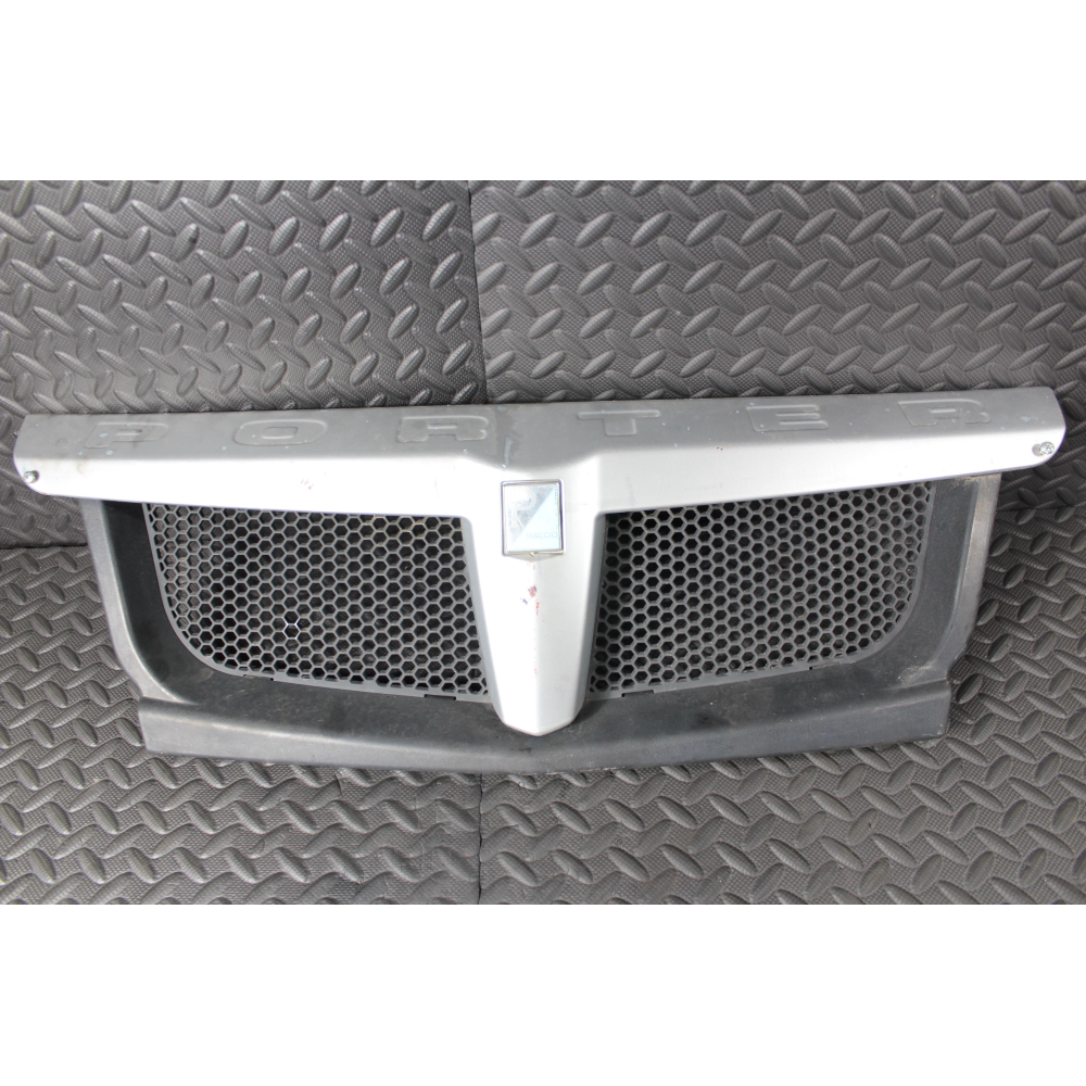 B004250 MASCHERINA GRIGLIA ANTERIORE PIAGGIO PORTER MAXXI 1.3 2010 IN POI