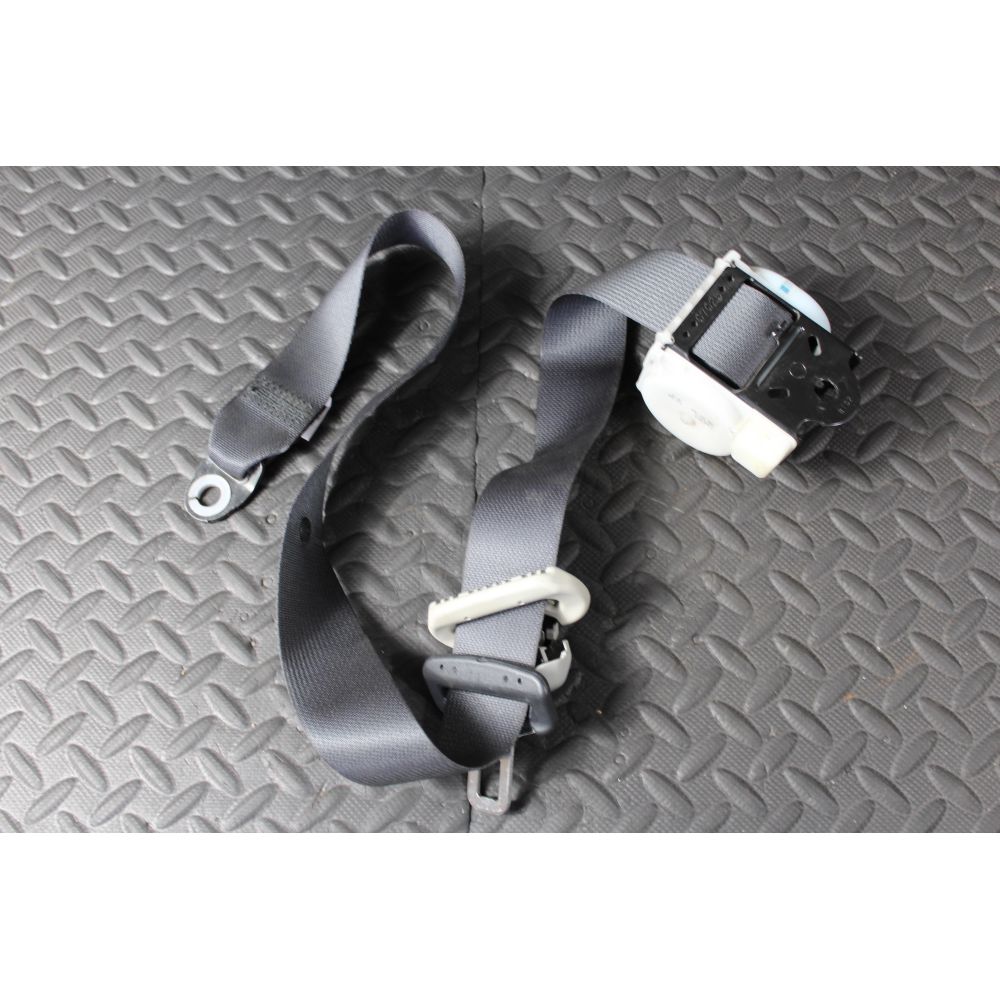 84960-64j1 CINTURA SICUREZZA POSTERIORE DESTRA SINISTRA 3P SUZUKI GRAND VITARA 2 II (JT,TE,TD)(05-15) 1.9 DCI