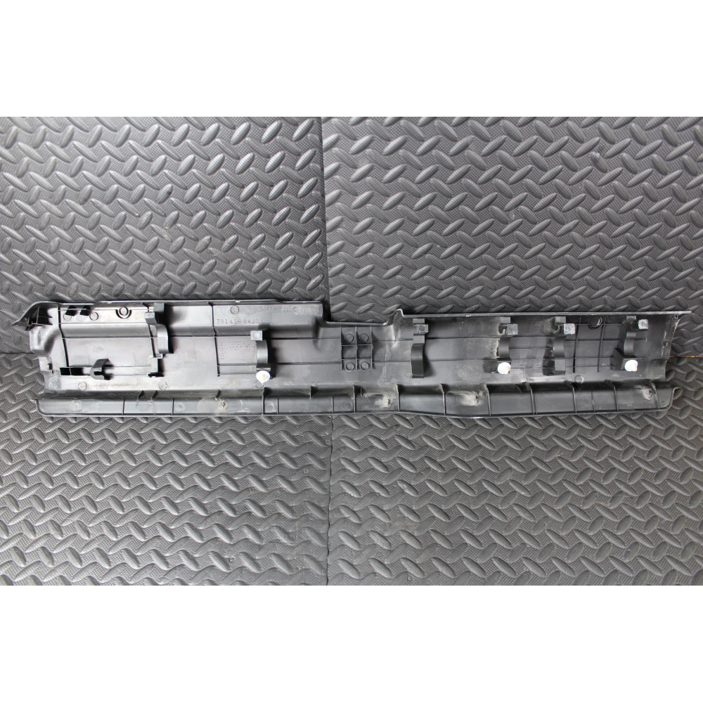 76141-64J0 PROFILO BATTITACCO ANTERIORE SINISTRO 3P SUZUKI GRAND VITARA 2 II (JT,TE,TD)(05-15) 1.9 DCI