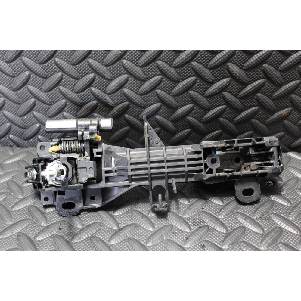 692110D904 MANIGLIA ESTERNA ANTERIORE SINISTRA TOYOTA YARIS 3 III (P13)(2010>)  