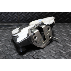 690400D520 SERRATURA SPORTELLO ANTERIORE SINISTRA TOYOTA YARIS 3 III (P13)(2010>)