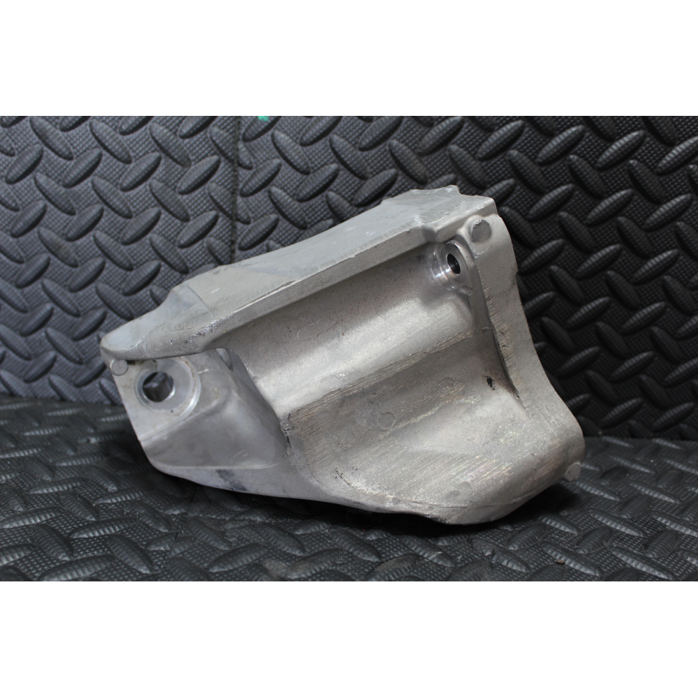 50537064 SUPPORTO MOTORE DESTRO ALFA ROMEO GIULIA 2 (952)(2015 >) 2.0 Q4 55273835