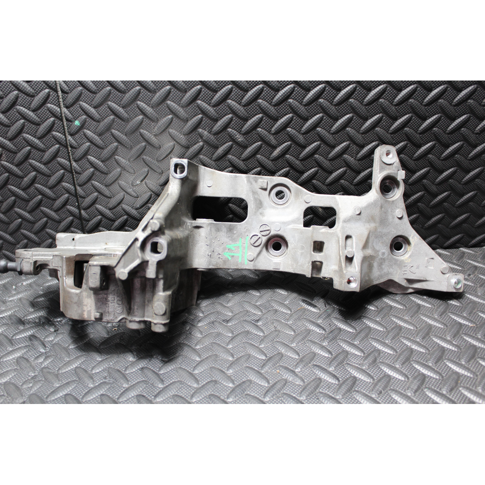 04L903143D SUPPORTO MOTORE COMPRESSORE CLIMA AUDI SEAT SKODA VW 2016> 1.6 TDI DGT