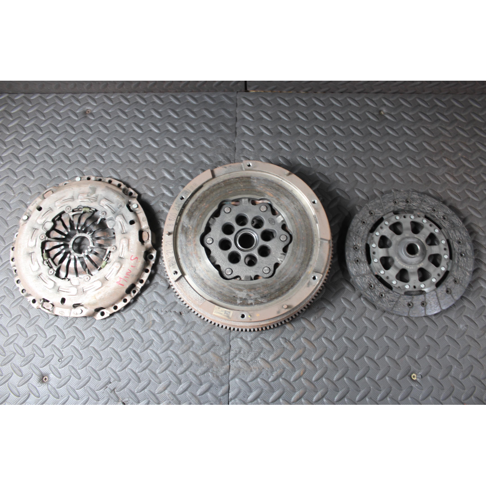 21218600211 KIT VOLANO E FRIZIONE MINI COOPER (F55)(2013 >) S 2.0 141KW