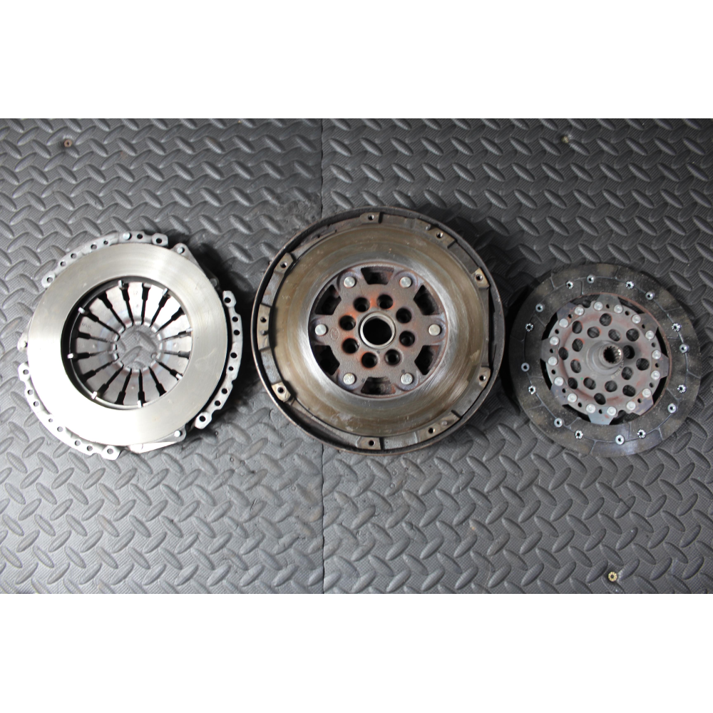 322035210 KIT VOLANO E FRIZIONE OPEL CORSA D SUZUKI SWIFT 1.3 MULTIJET