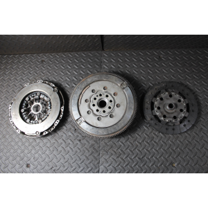 302056476R KIT VOLANO E FRIZIONE MEGANE 3 NISSAN QASHQAI 2 II (J11,J11)(2013 >) 1.6DCI R9M