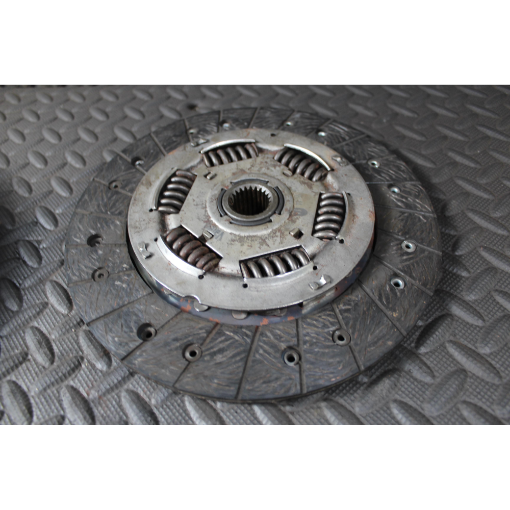 46335617 KIT VOLANO E FRIZIONE ALFA ROMEO GIULIA 2 (952)(2015 >) 2.2MJET