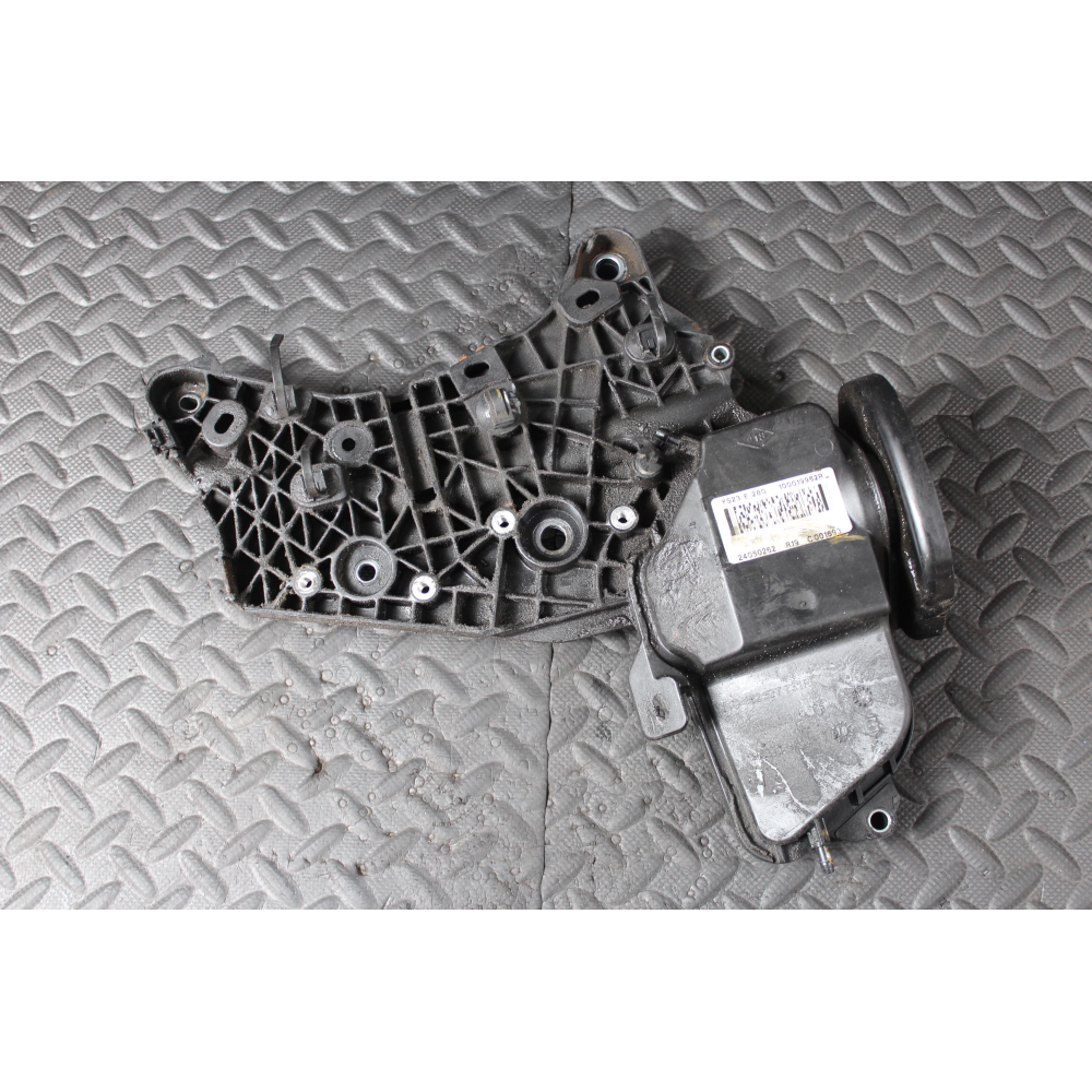 152577731R TAPPO RIEMPIMENTO OLIO MOTORE NISSAN NAVARA (D23)(2015>) 2.3DCI YS23E280