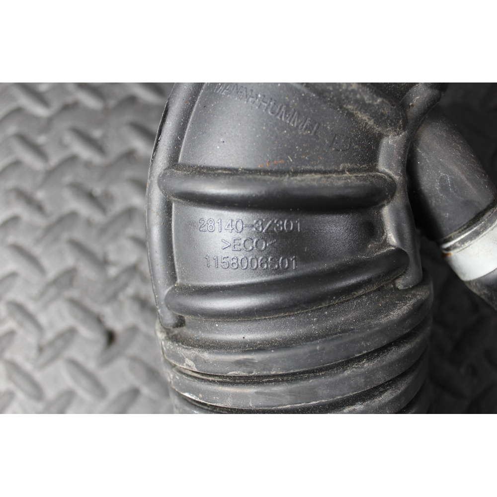 28140-3z301 TUBO MANICOTTO ASPIRAZIONE ARIA HYUNDAI i40 (VF)(2012 >) 1.7 CRDI D4FD