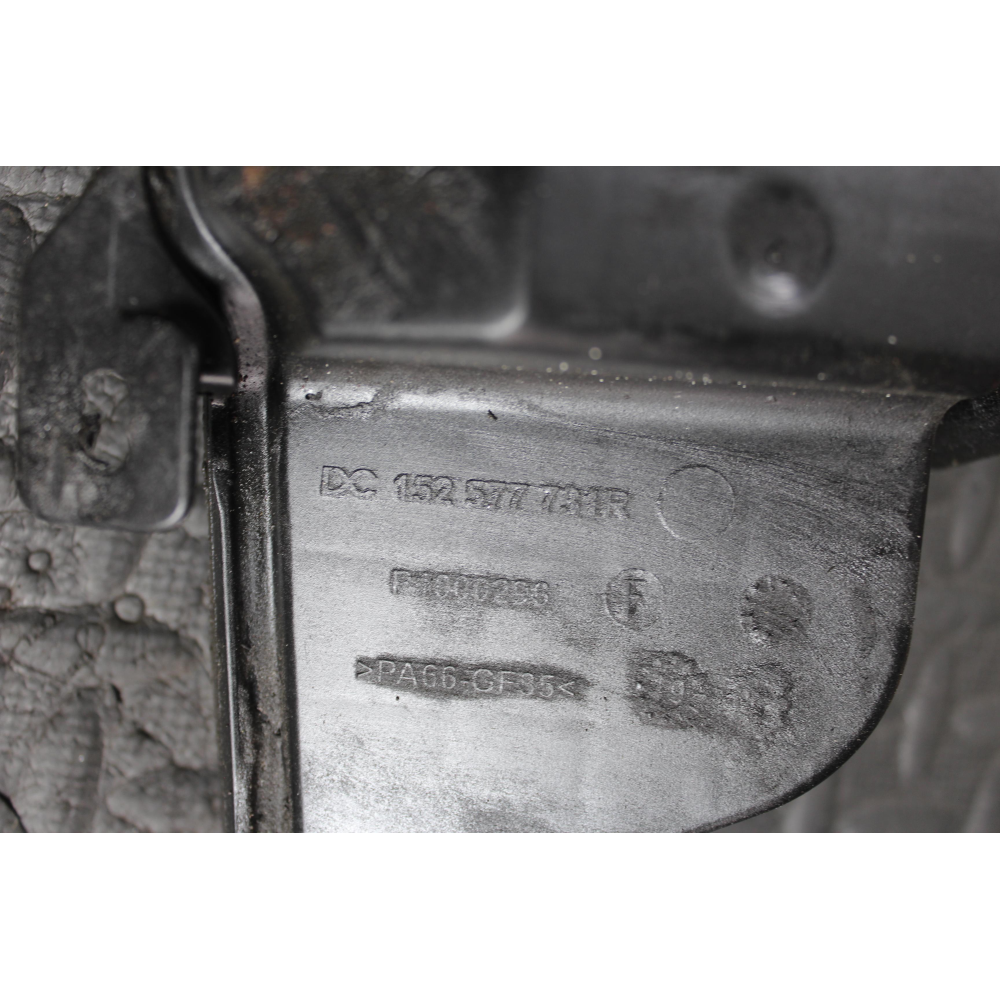 152577731R TAPPO RIEMPIMENTO OLIO MOTORE NISSAN NAVARA (D23)(2015>) 2.3DCI YS23E280