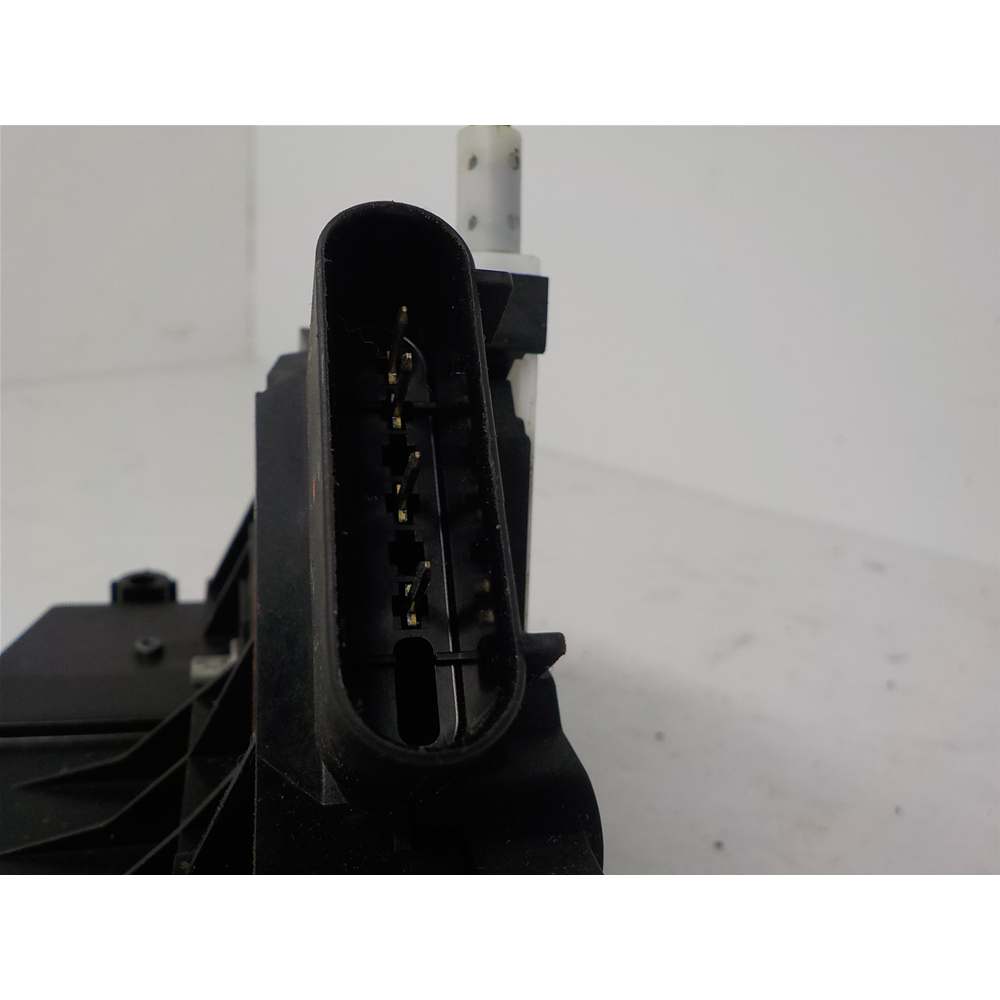 SERRATURA PORTA ANTERIORE DESTRA FORD FIESTA VI 6 [08-17] 8A6A-A21812-BJ