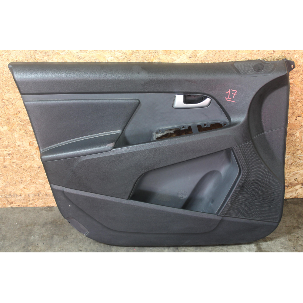 82301-3U040XI PANNELLO PORTIERA ANTERIORE SINISTRA KIA SPORTAGE (SL)(2009-2014) 1.7 CRDi 116CV 85KW D4FD