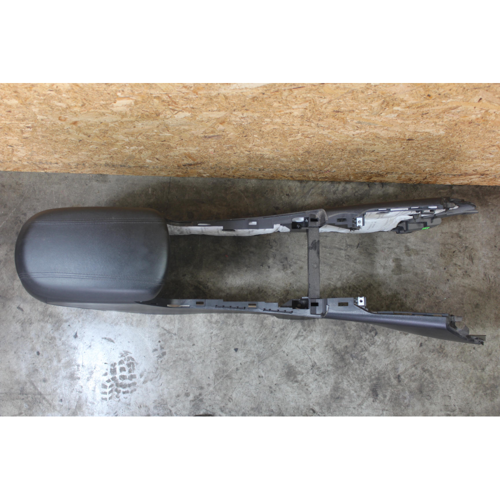 846603W010 BRACCIOLO RIVESTIMENTO TUNNEL CENTRALE KIA SPORTAGE (SL)(2009-2014) 1.7 CRDi 116CV 85KW D4FD