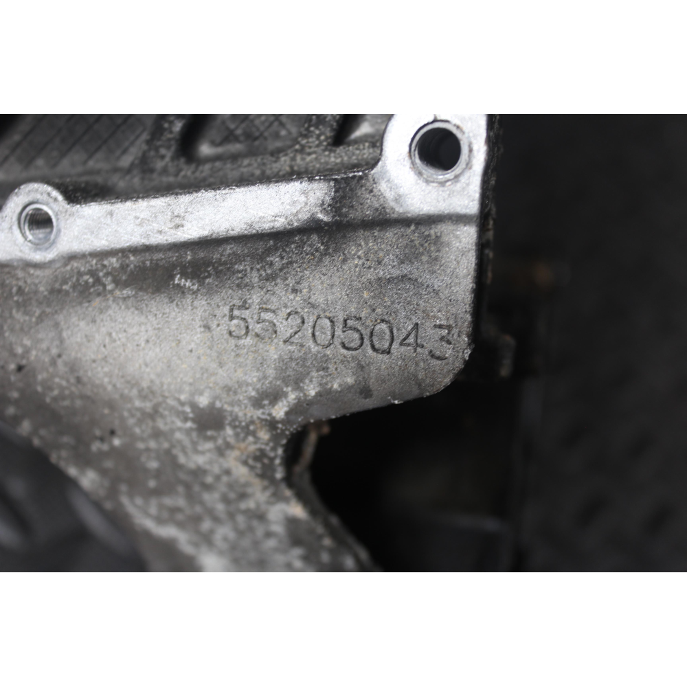 55205043 SUPPORTO MOTORE POMPA GASOLIO LANCIA DELTA 3 III (844)(2008-2014) 1.6 DMULTIJET 120CV 88KW 198A2000