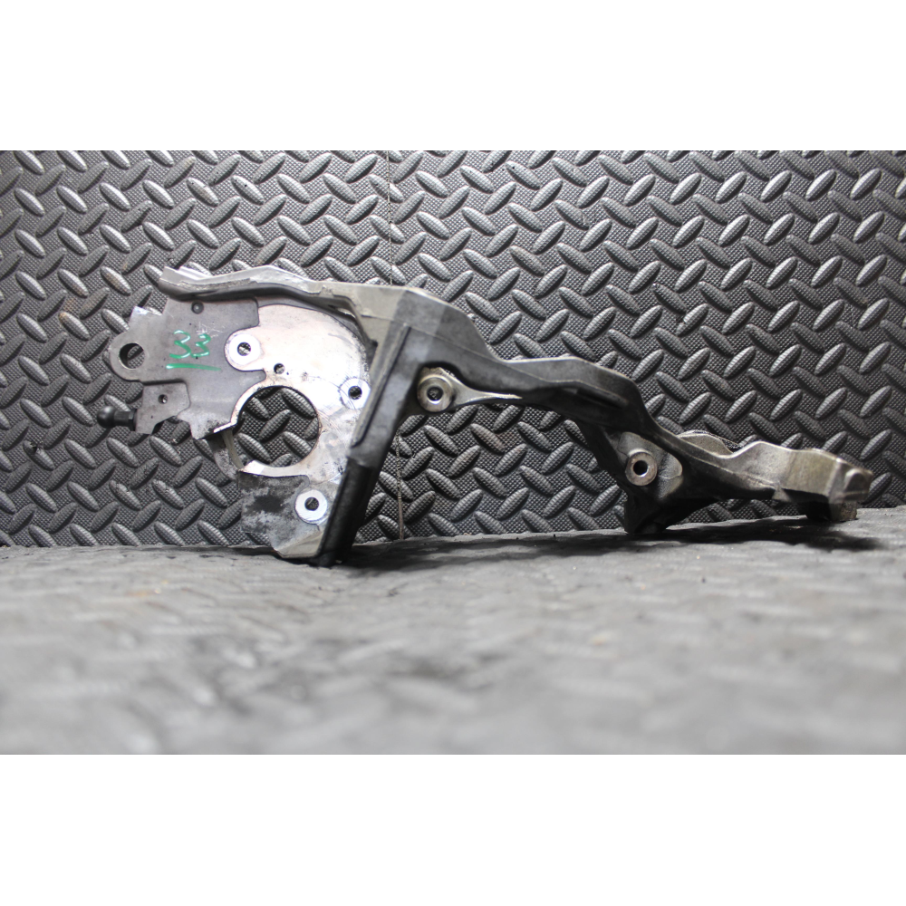 04L903143B SUPPORTO MOTORE ALTERNATORE VW GOLF 7 VII (2012 >) 1.6TDI CLH