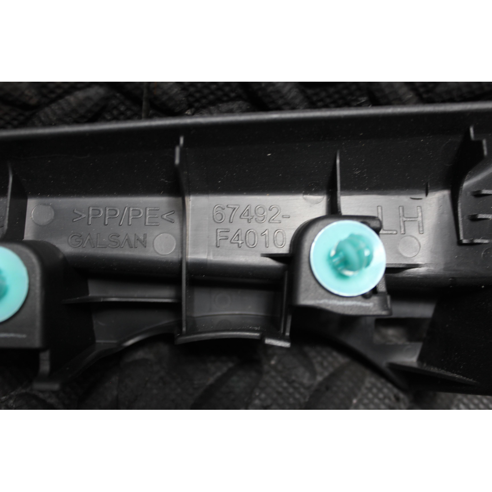 67492-F4010 SUPPORTO PANNELLO PORTA ANTERIORE SINISTRA TOYOTA C-HR (2016>) 1.8 HYBRID 2ZR-FXE